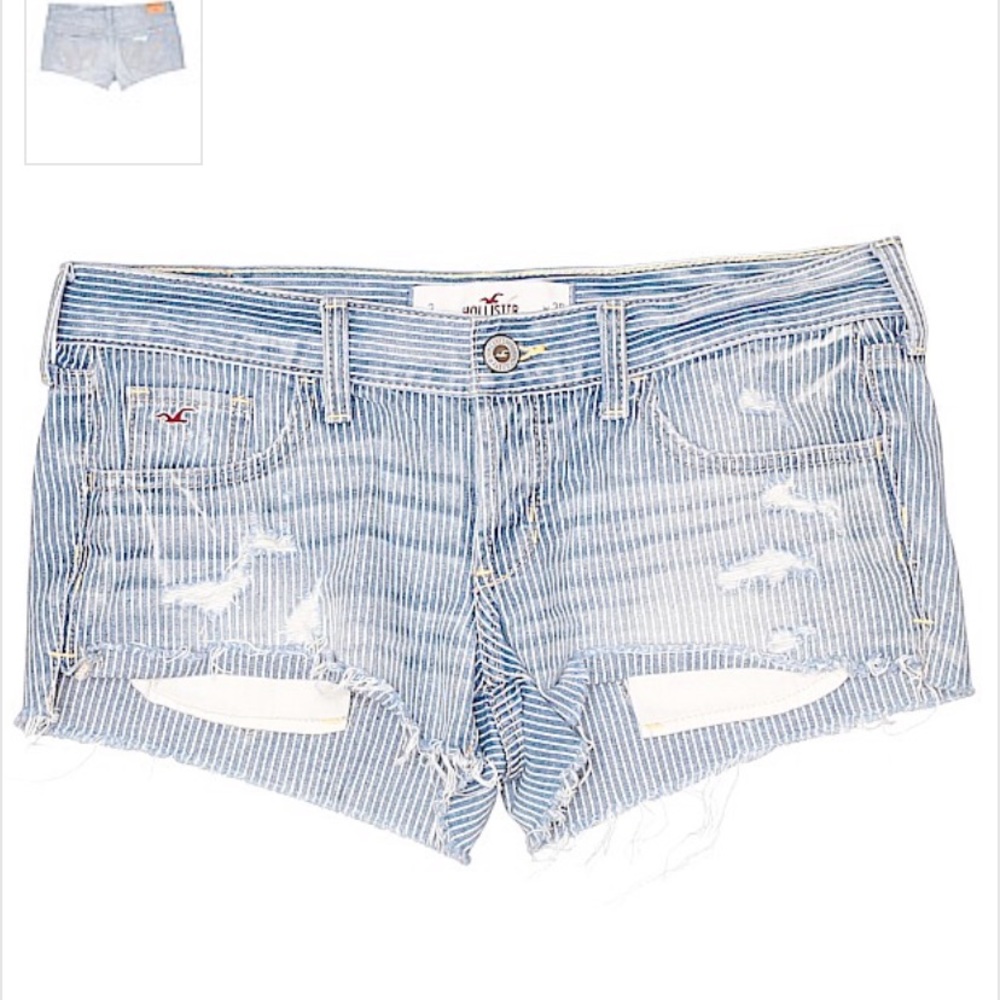 💵 3/$10 💵 HCO blue & white striped short shorts